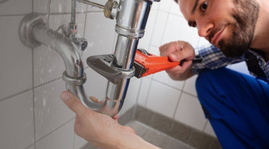 Professional same day plumber services in Wolflake, IN